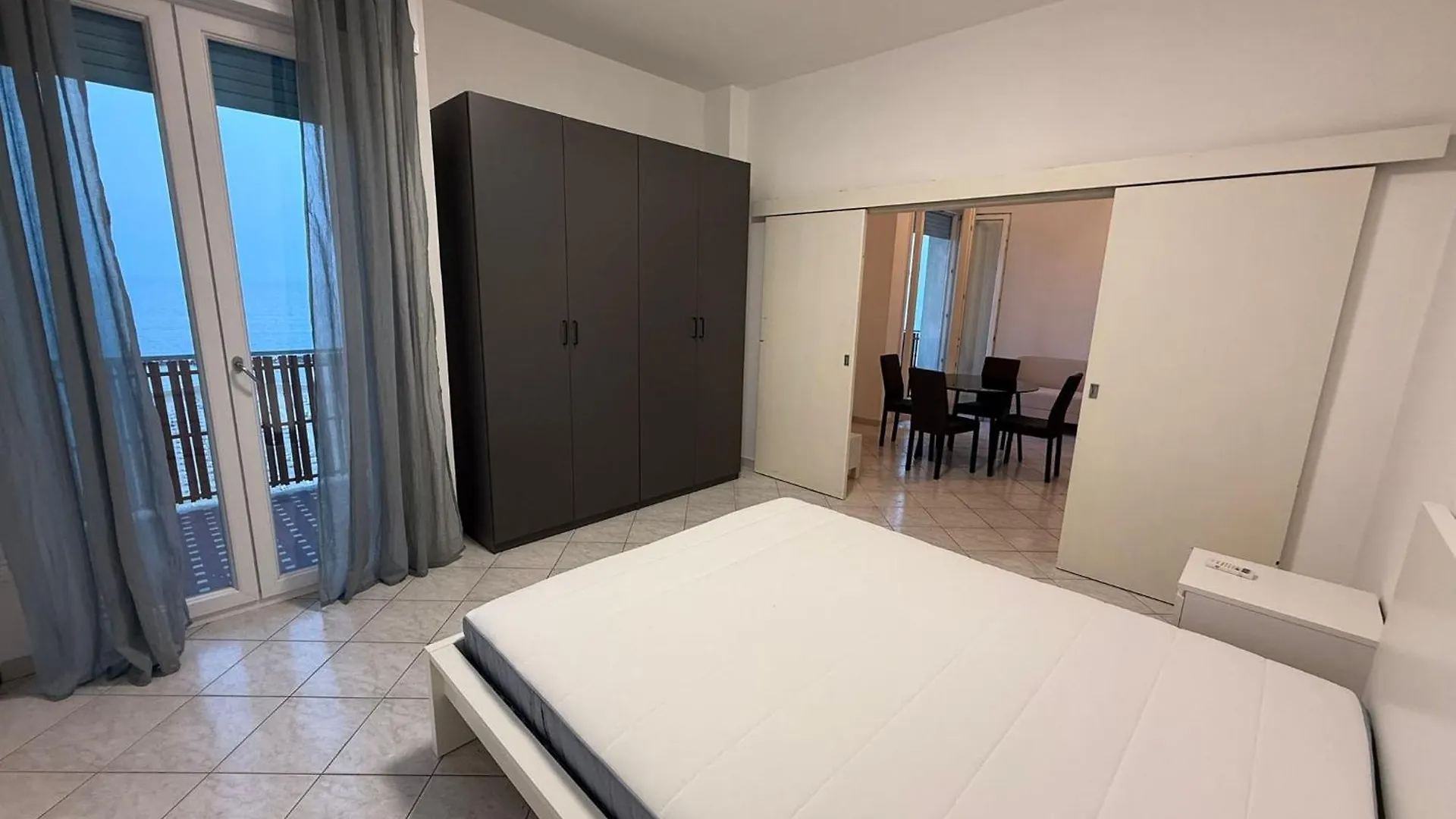 Sn Vistamare Apartman Lido di Classe Olaszország